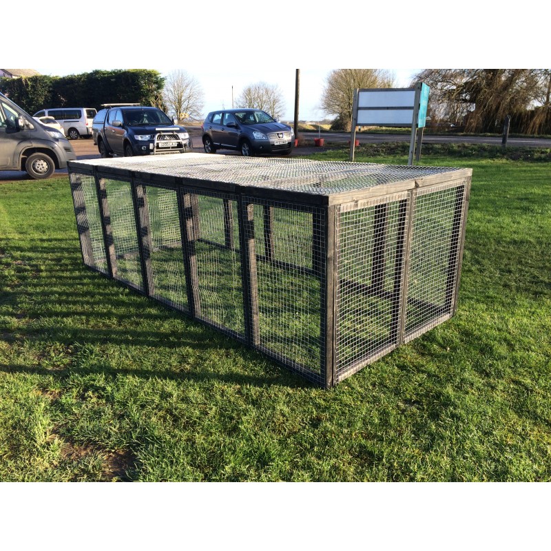 Fox proof rabbit hot sale hutch and run